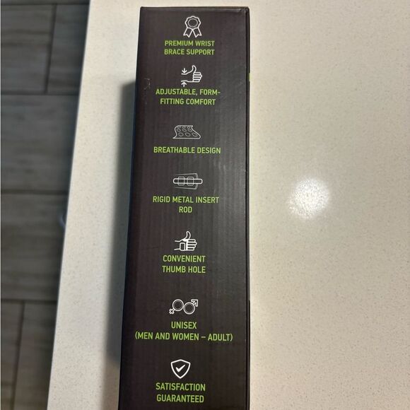 🔵 NWT Unisex Wrist Support Brace size S/M left - Picture 3 of 5